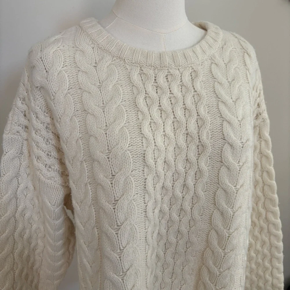 J. Jill Ivory Cream Cable Knit Lambswool Blend Fisherman Sweater Sz L Classic - Picture 2 of 10
